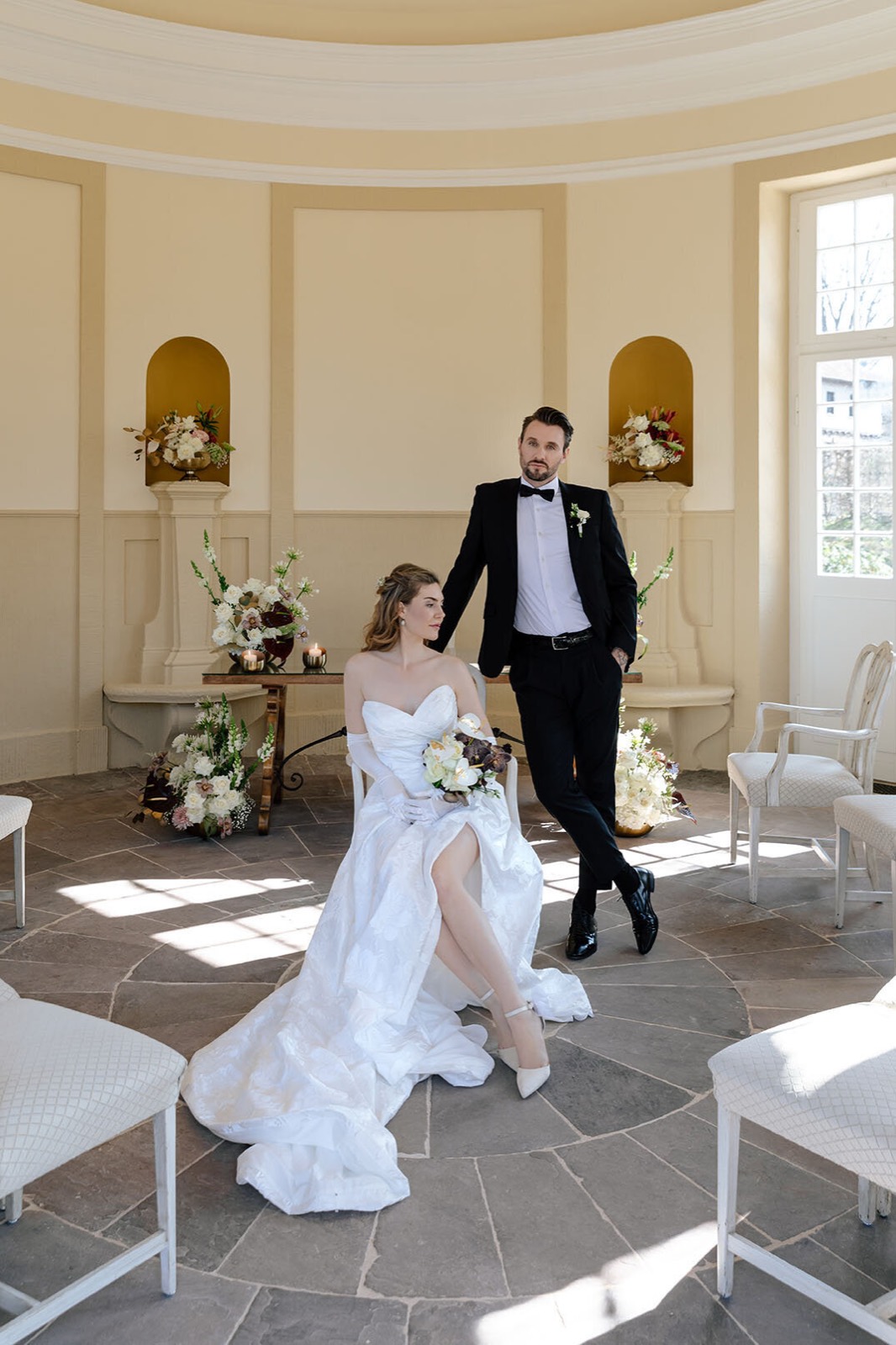 Brautpaar bei einer eleganten Hochzeit – Hochzeitsfotografin Marina Photography